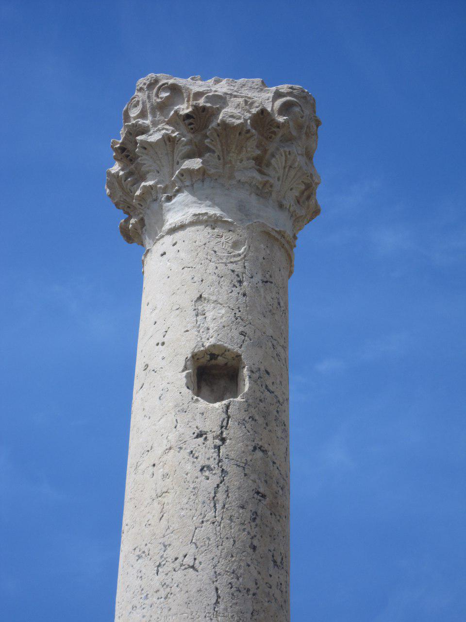 ستونهای یادبود